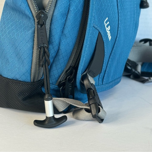 LL Bean Crossbody Outdoor Bag - Picture 13 of 13